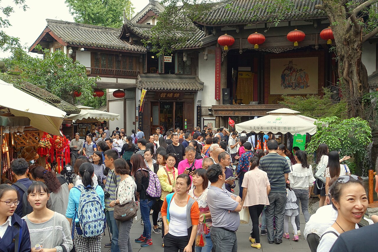 Lanterns and traditional architecture along Jinli Street in Chengdu.
