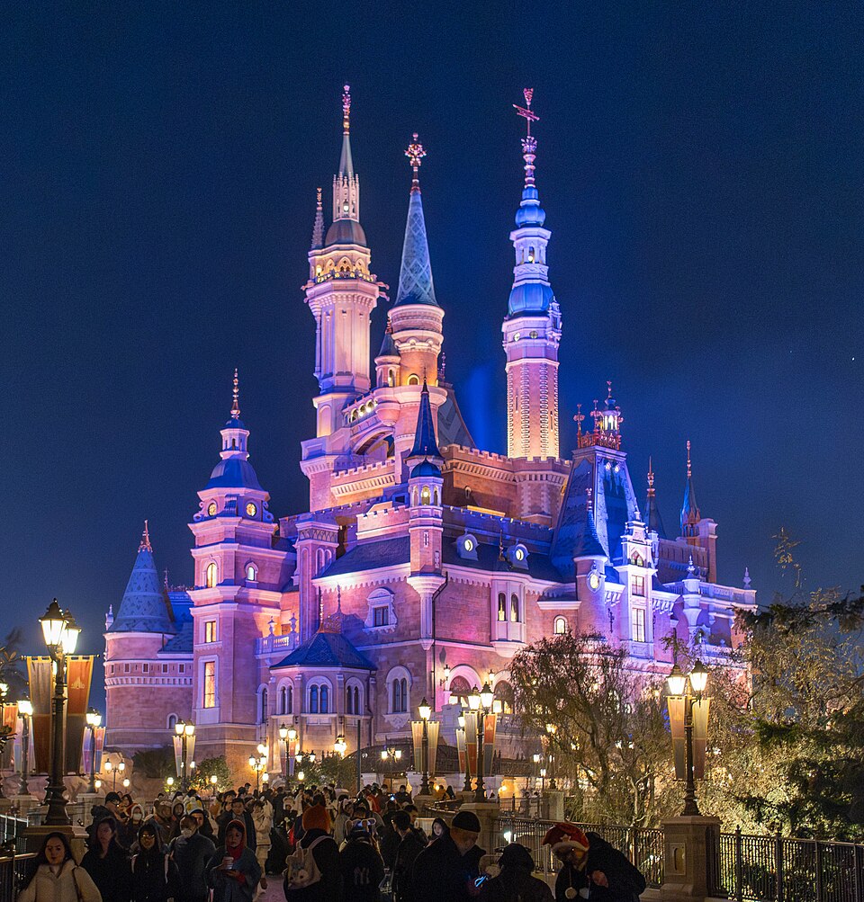 Shanghai Disneyland castle.